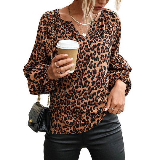 Damen Lässige Viskose-Bluse mit Leopardenprint, V‑Ausschnitt und gesmokten Ärmelbündchen Shop Nory