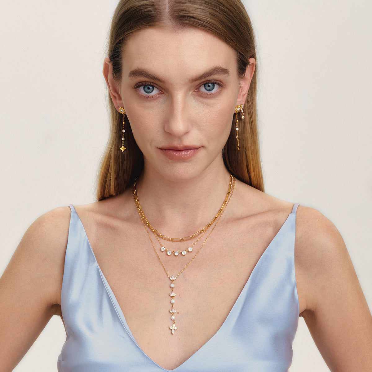Damen Halskette mit funkelnden Zirkonia-Anhängern und verlängerbarer Kettenlänge Shop Nory