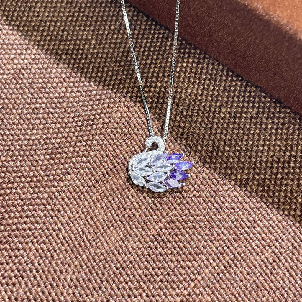 Damen elegante Halskette mit kunstvollem Blumendesign Shop Nory