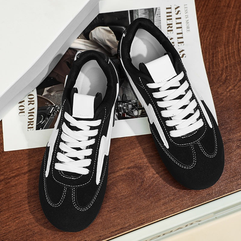 Damen leichte Retro-Skate-Sneaker mit gesteppter Seitenwand, gepolstertem Knöchelkragen und rutschfester Gummilaufsohle Shop Nory