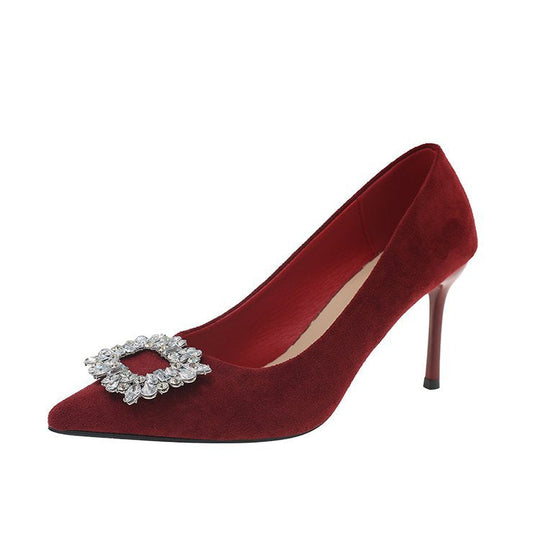 Damen elegante Pumps mit funkelndem Schmuckdetail