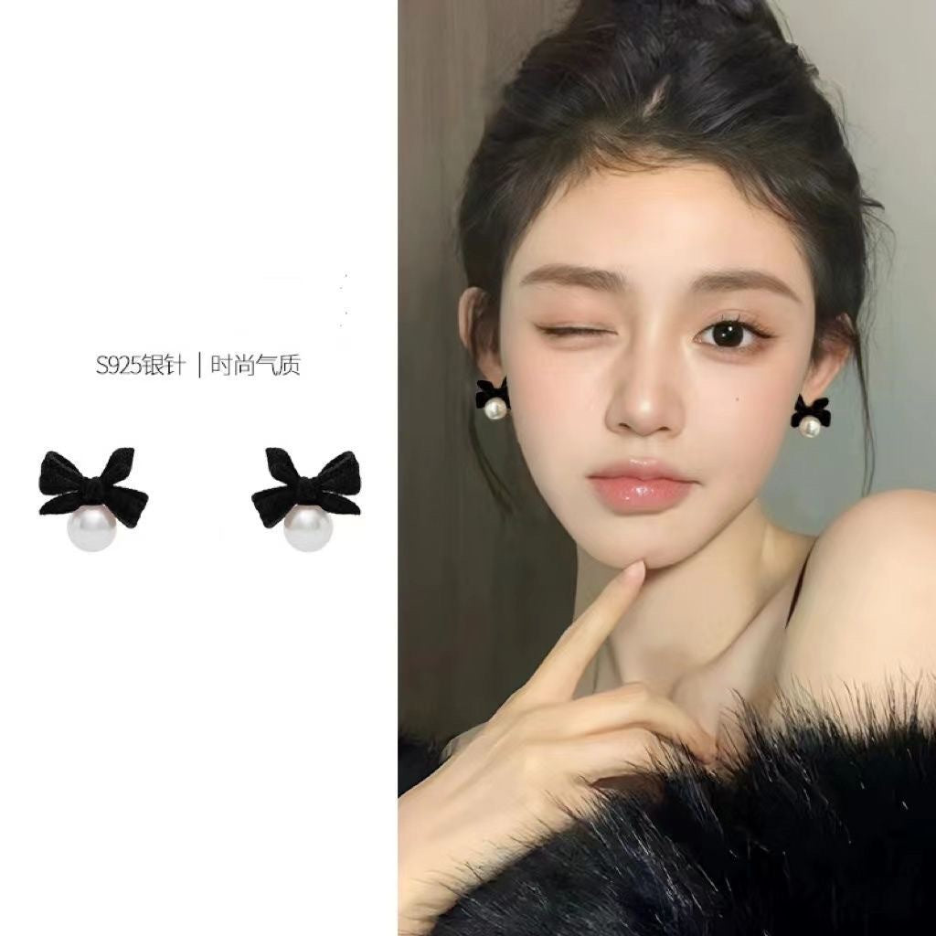Damen Ohrstecker mit eleganten Schleifen und Perlenakzenten Shop Nory