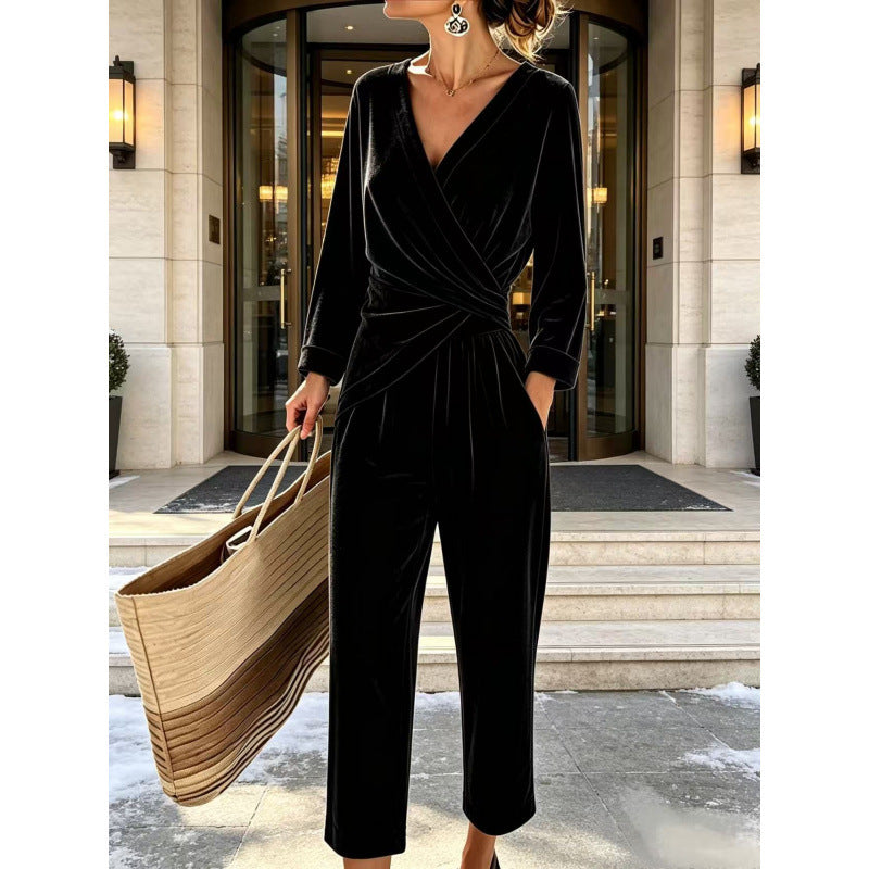 Damen Samt-Jumpsuit mit Wickeloberteil, taillierter Drapierung und weitem knöchellangem Bein Shop Nory