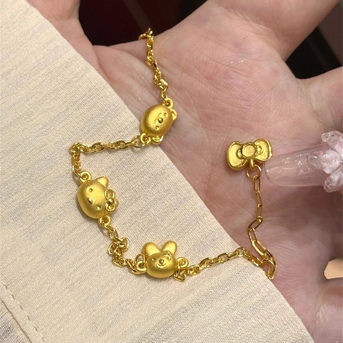 Damenarmband mit stilvollem Tiermotiv und eleganter Kette Shop Nory