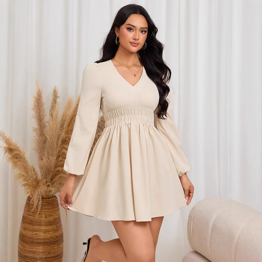 Damen gerafftes Skater-Minikleid mit V-Ausschnitt Smok-Taillenband und ballonärmeln Shop Nory