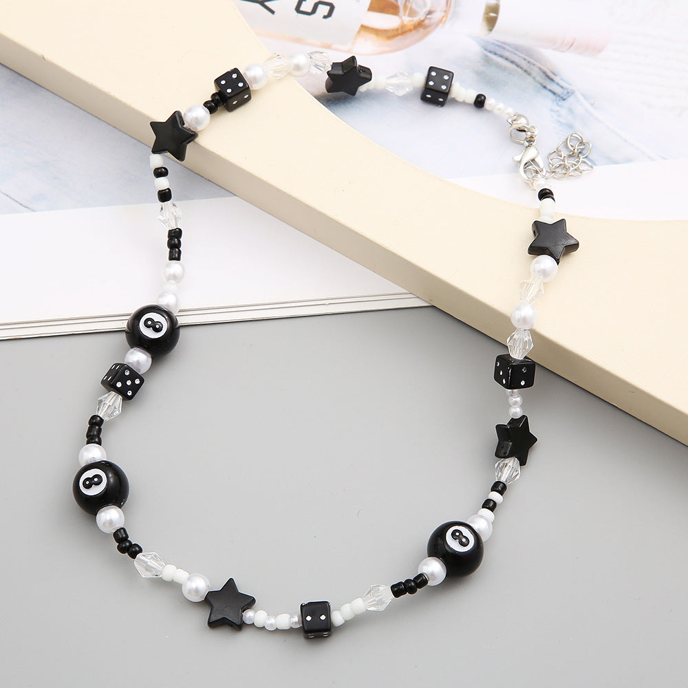 Damenkette mit kreativen Sternen und Würfeln Shop Nory