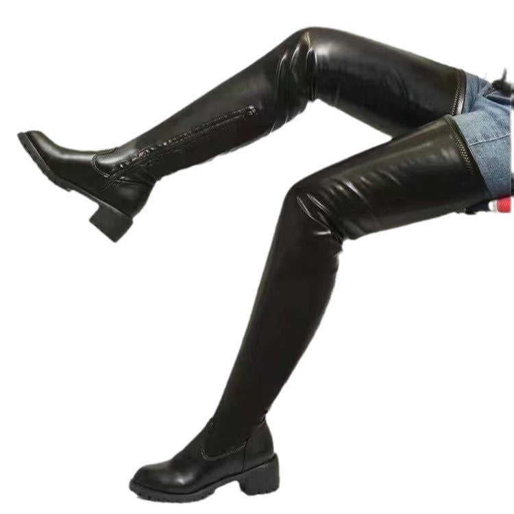 Damen Overknee Stiefel mit robustem Profil und elegantem Design