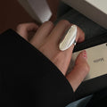 Damen eleganter und moderner Ring mit polierter Oberfläche Shop Nory
