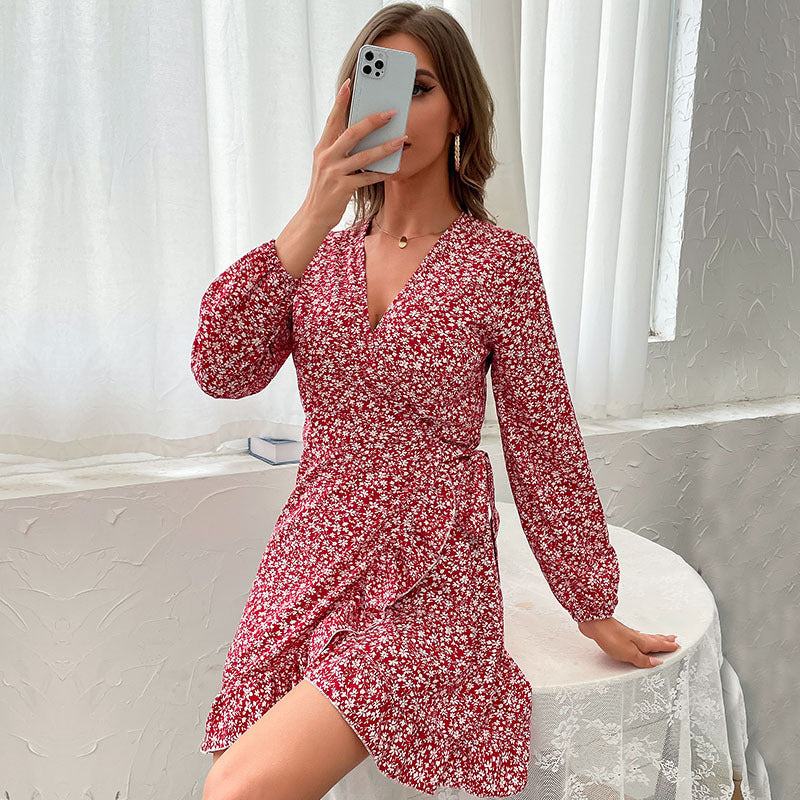 Damen Tailliertes Wickel-Minikleid mit V-Ausschnitt, langen Ärmeln und Rüschensaum Shop Nory