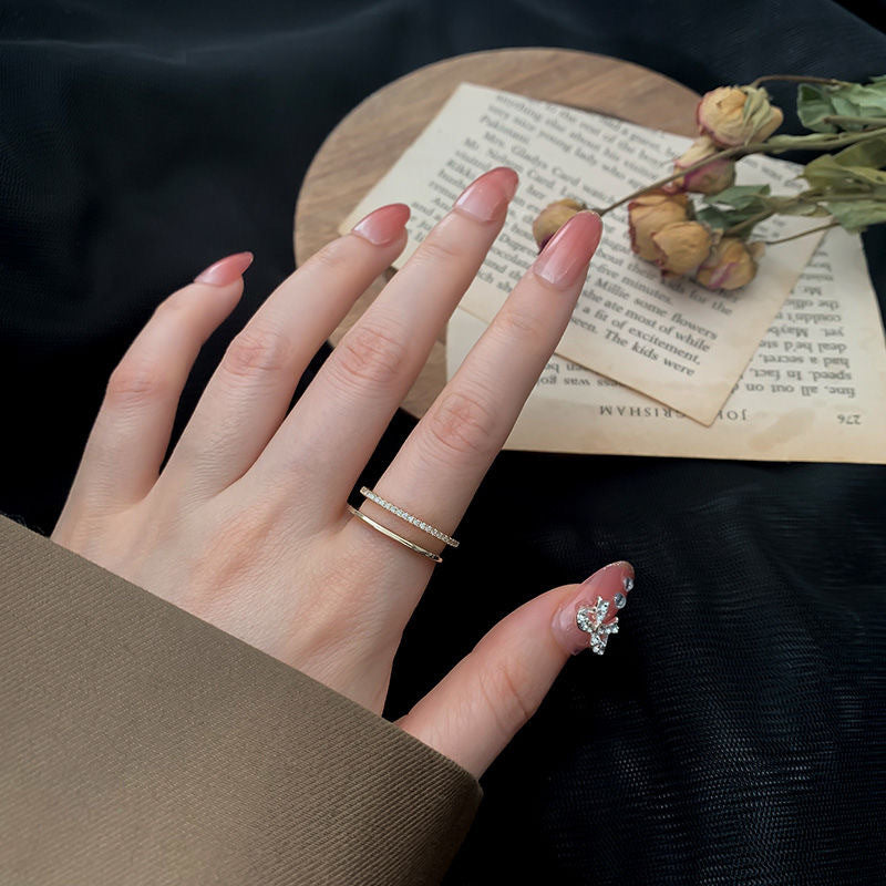 Damenring mit schickem Zirkonia-Besatz und elegantem Design Shop Nory