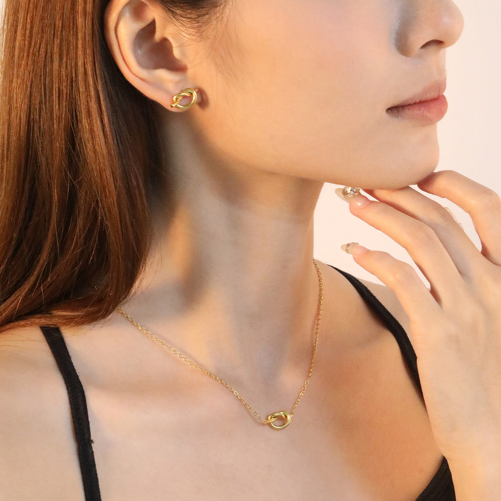Damen Schmuckset mit schwarzem Herzanhänger und eleganten Ohrringen Shop Nory