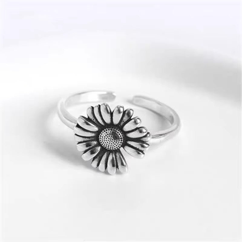 Damenring mit floralem Design und beweglichem Element Shop Nory