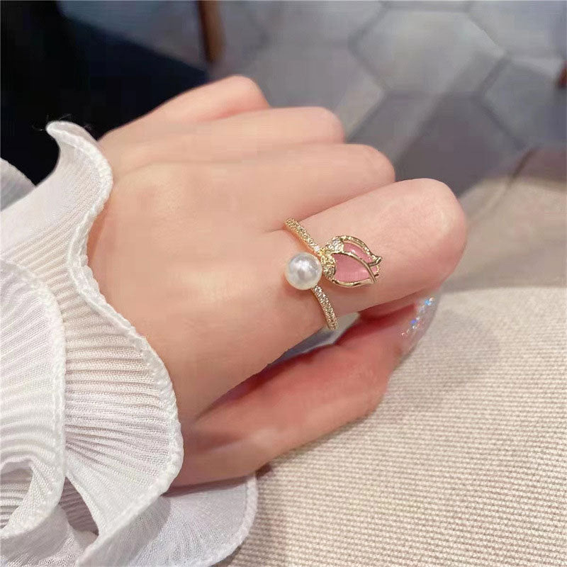 Damenring mit floralen Akzenten und edler Perle Shop Nory