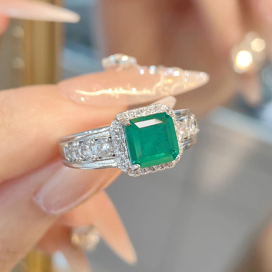 Damen eleganter Verlobungsring mit rotem Stein und Zirkonia Shop Nory