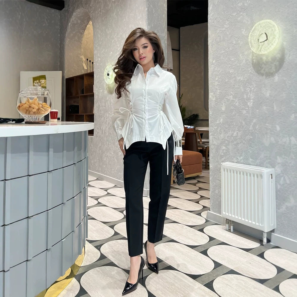 Damen Taillierte Hemdbluse mit Kordelzug‑Taille & extra langen Manschetten Shop Nory
