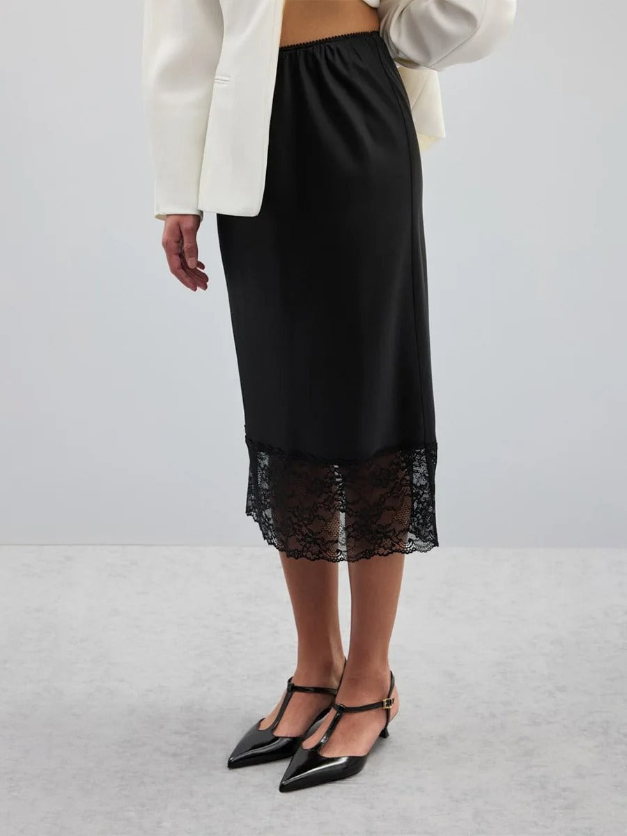 Damen eleganter Satin-Rock mit floralen Spitzenakzenten