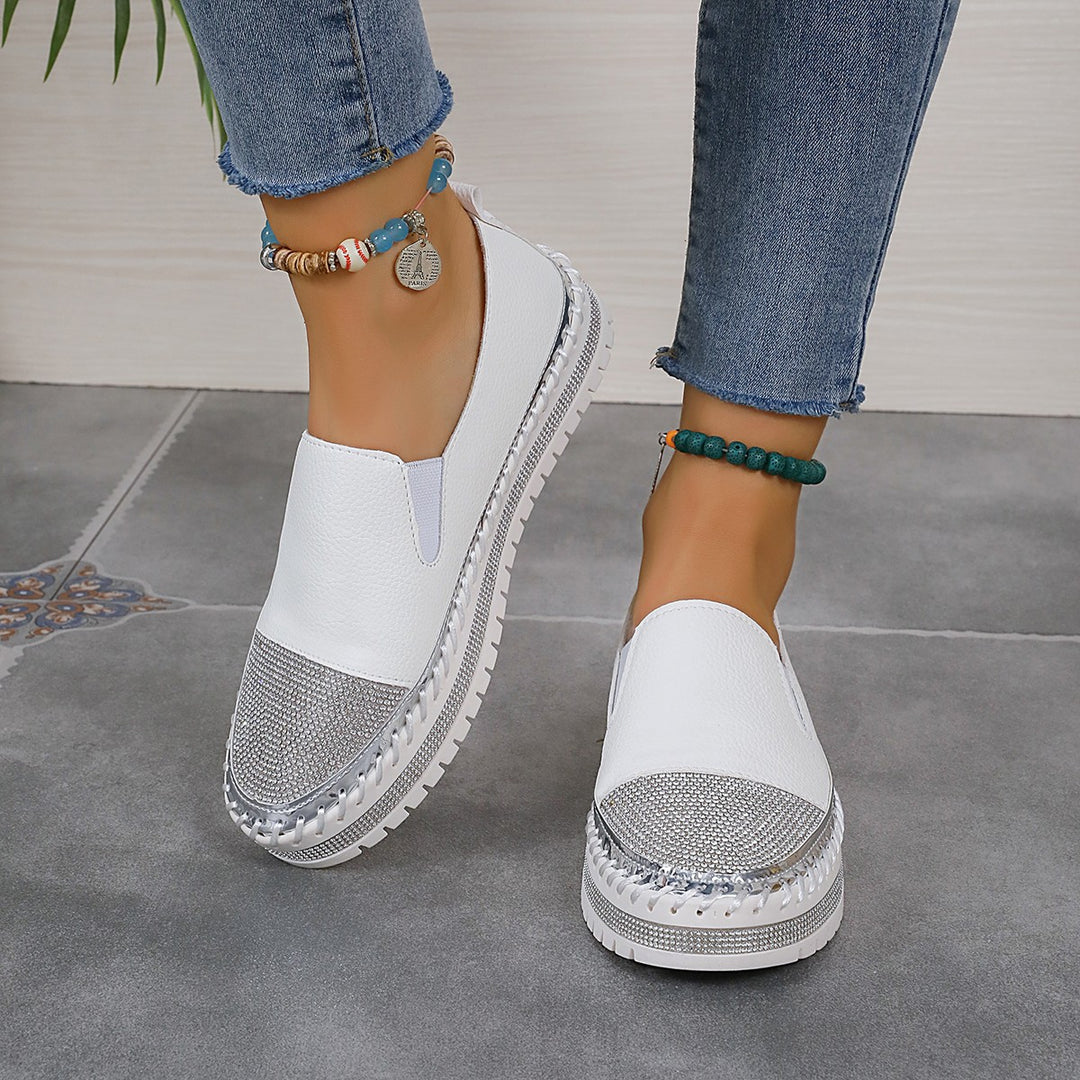 Damen Slip-On Plateau-Slipper mit Strassbesatz, elastischem Einstieg und profilierter Gummisohle Shop Nory