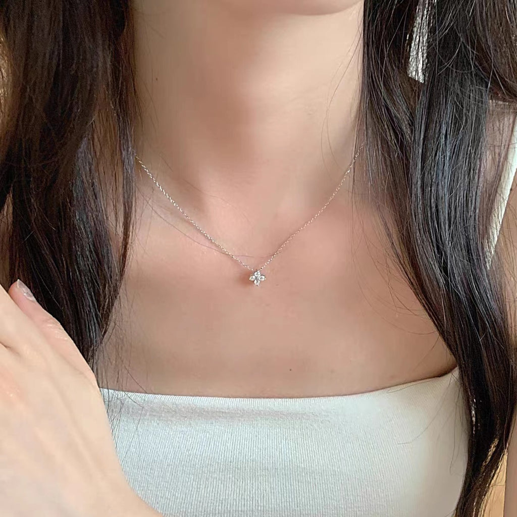 Damen zarte Halskette mit funkelndem Anhänger Shop Nory