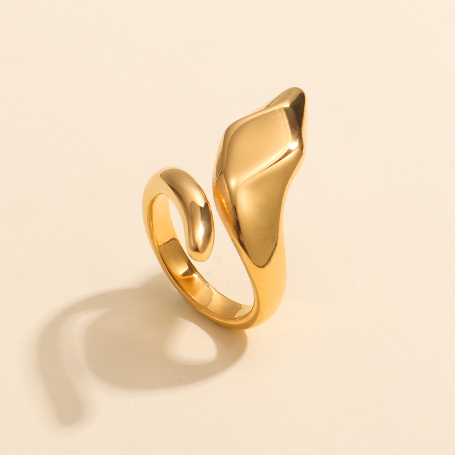 Damen Designer-Ring mit moderner Geometrie Shop Nory
