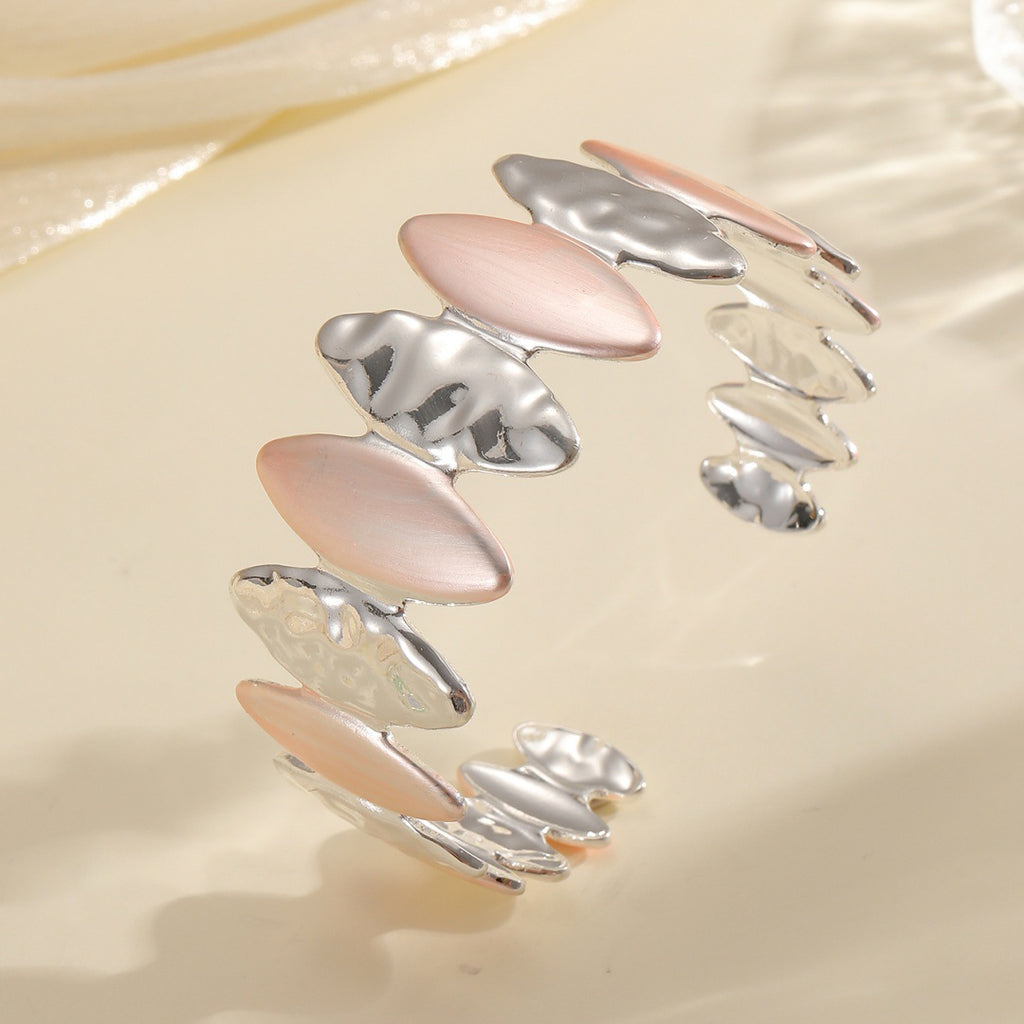 Damen Offener Armreif mit einzigartigem strukturiertem Design Shop Nory