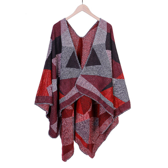 Damen Grobgestrickte Oversize-Ruana mit grafischem Blockmuster und asymmetrischem Zipfelrand Shop Nory