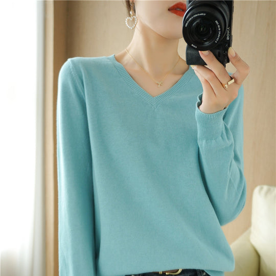 Damen Leichter V‑Ausschnitt Feinstrickpullover aus kaschmirweicher Baumwollmischung mit elastischen Rippbündchen Shop Nory