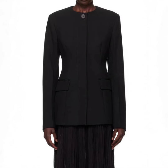 Damen taillierter Einreiher-Blazer mit Rundhalsausschnitt, verdeckter Knopfleiste und Pattentaschen Shop Nory