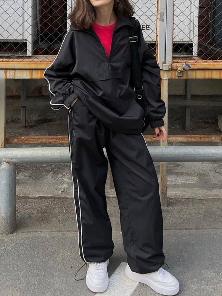 Damen Zweiteiliges Sportliches Jogging-Set mit halbem Reißverschluss, Paspelierung und elastischer Bundhose Shop Nory