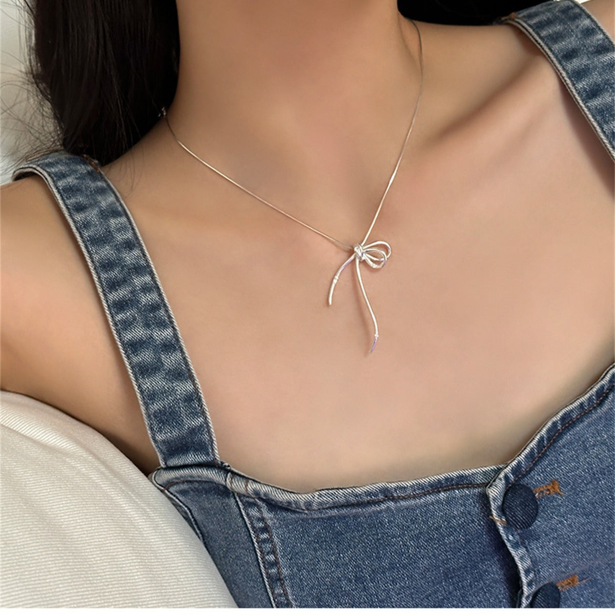 Damen Halskette mit elegantem Schleifenanhänger aus hochwertigem Silber Shop Nory