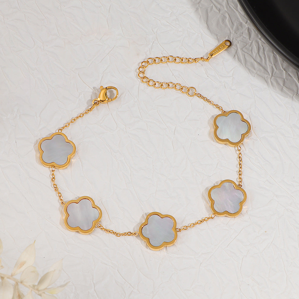 Damen elegante Kette mit blütenförmigen Anhängern Shop Nory