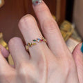 Damen zierlicher Ring mit bunten Zirkonia-Elementen und elegantem Design Shop Nory