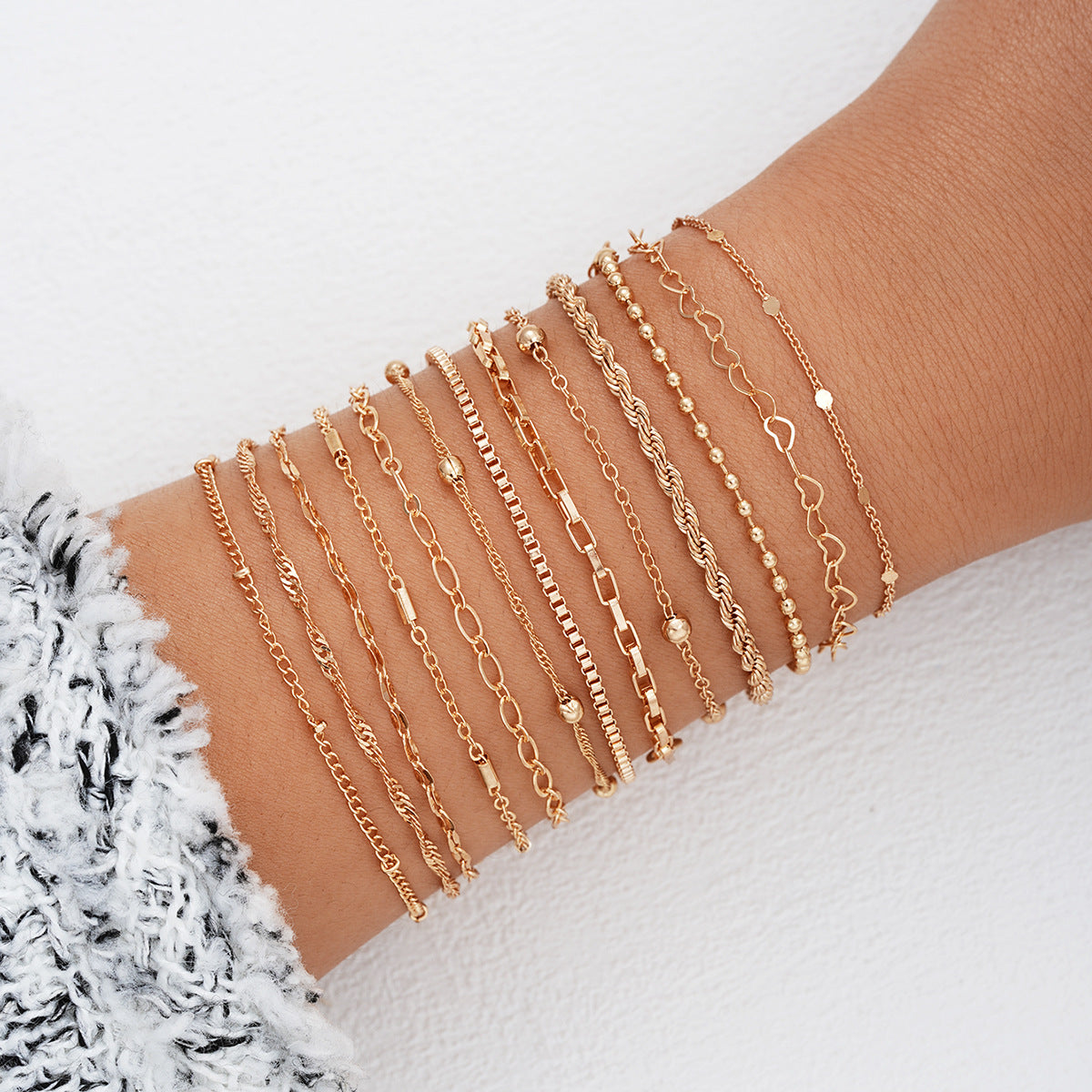 Damen Armband-Kollektion mit zarten und filigranen Kettendesigns Shop Nory