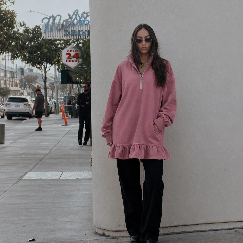 Damen Oversize-Sweatkleid mit halbem Reißverschluss, Ballonärmeln, seitlichen Eingrifftaschen und Volant-Saum Shop Nory