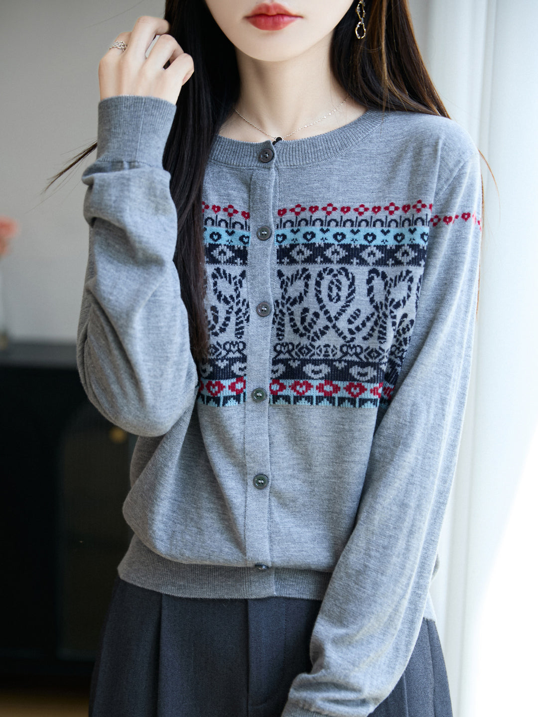 Damen Leichter Feinstrick-Cardigan mit nordischem Jacquardmuster und feiner Knopfleiste Shop Nory