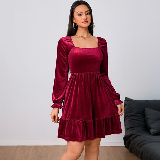 Damen Samtkleid mit quadratischem Ausschnitt, gerafften Puffärmeln und stufigem Tellerrock Shop Nory