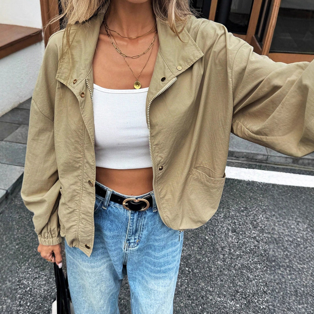 Damen Leichte Utility-Bomberjacke mit Kordelzug, Gummibündchen und aufgesetzten Taschen Shop Nory