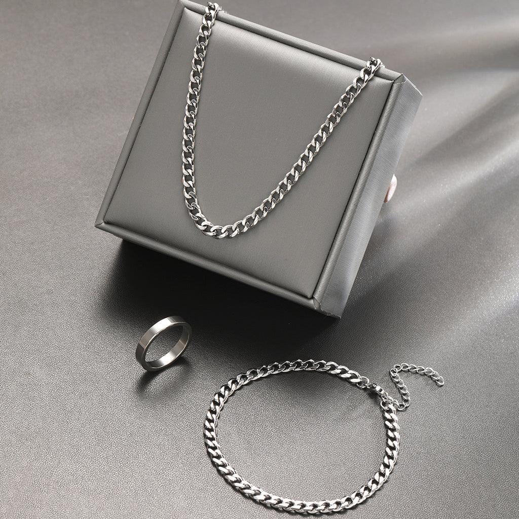 Damen Schmuckset bestehend aus eleganter Halskette, stilvollem Armband und zeitlosem Ring Shop Nory