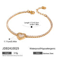 Damen Armband mit herzförmigem Anhänger und funkelnden Zirkonia Shop Nory