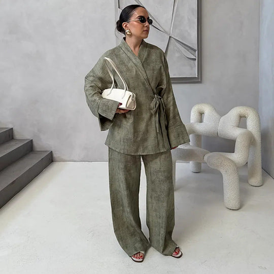 Damen Leichtes Loungewear Set mit Wickeljacke und weiten Haremshosen