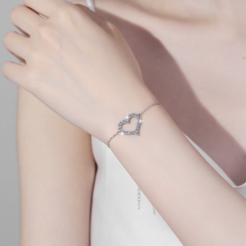 Damenarmband mit funkelndem Herzanhänger aus Zirkonia Shop Nory