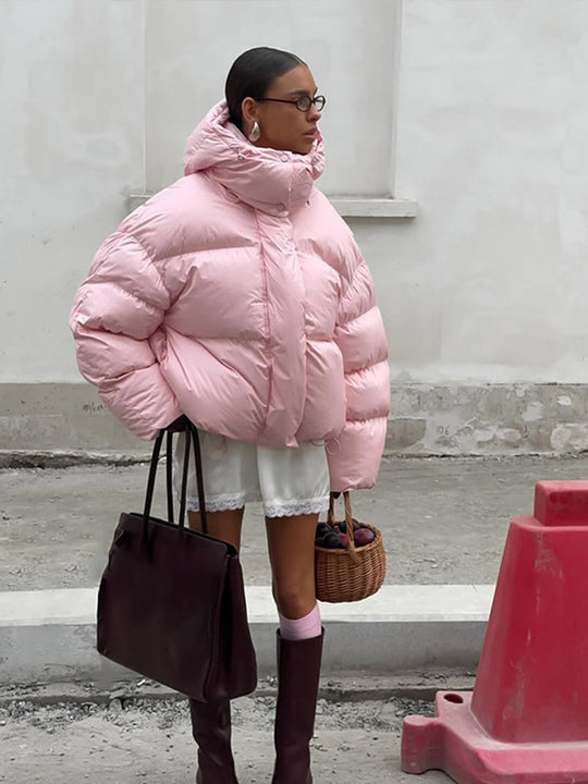 Damen kurze oversized Stepp-Daunenjacke mit Kapuze und hohem Stehkragen Shop Nory