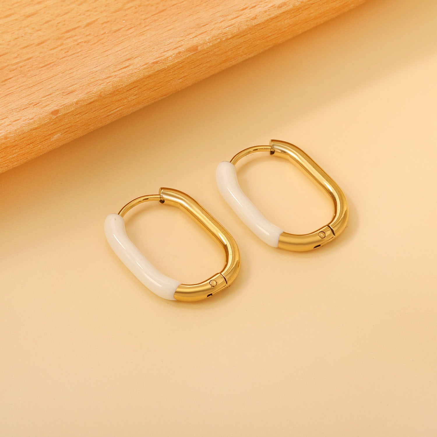 Damen moderne Creolen mit filigranem, buntem Design Shop Nory