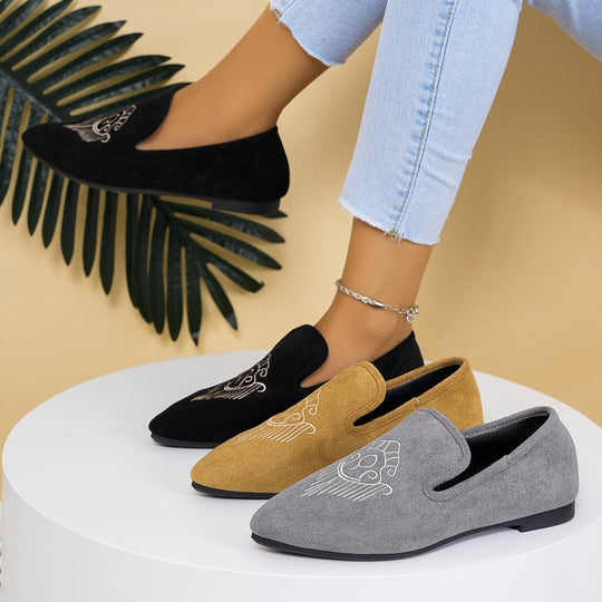 Damen Bestickte Velours-Loafer mit spitzer Zehenpartie und rutschfester Gummisohle Shop Nory