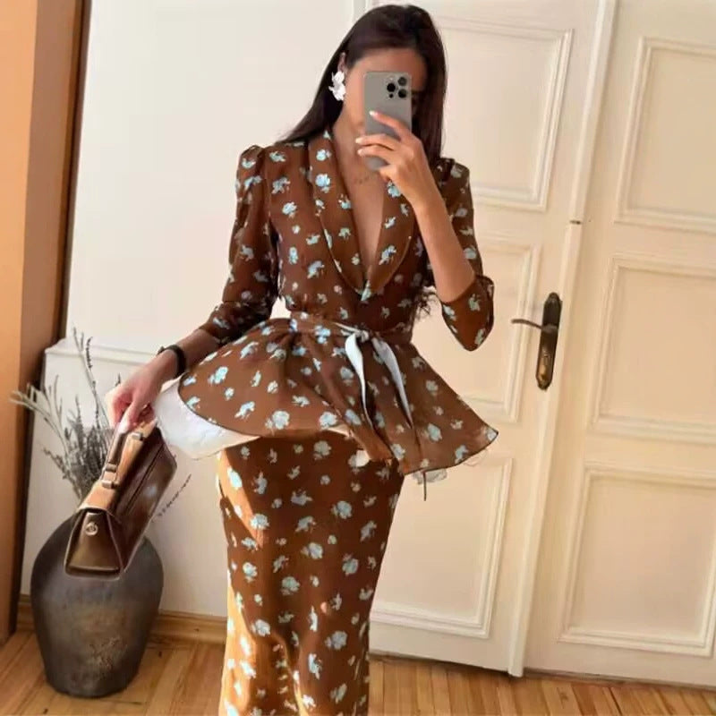 Damen Zweiteiliges Blazer-Top mit Wickelgürtel und Midirock im Vintage-Blumenprint Shop Nory