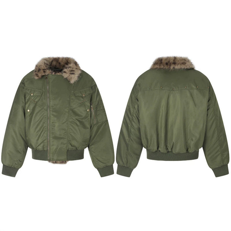 Damen wattierte Bomberjacke mit Kunstpelzkragen und Utility‑Details Shop Nory