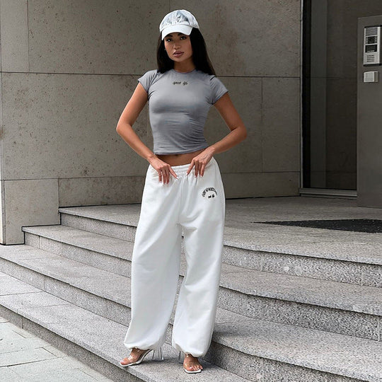 Damen Sportliches Set mit Figurbetontem Oberteil und weitem Hosen