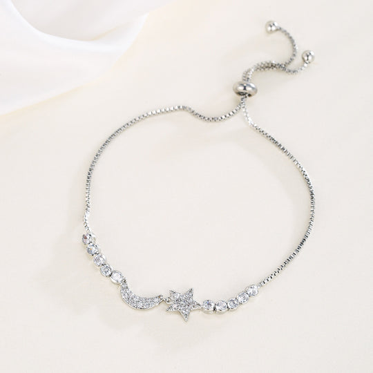 Verstellbares Armband mit Mond‑und‑Stern Anhänger und Zirkonia