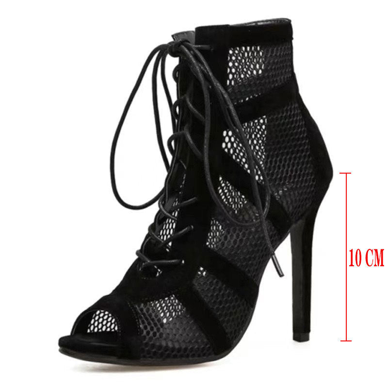 Damen Peep-Toe Stiefeletten aus atmungsaktivem Netzmaterial mit eleganten Schnürdetails