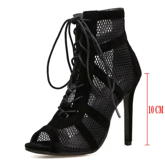 Damen Peep-Toe Stiefeletten aus atmungsaktivem Netzmaterial mit eleganten Schnürdetails