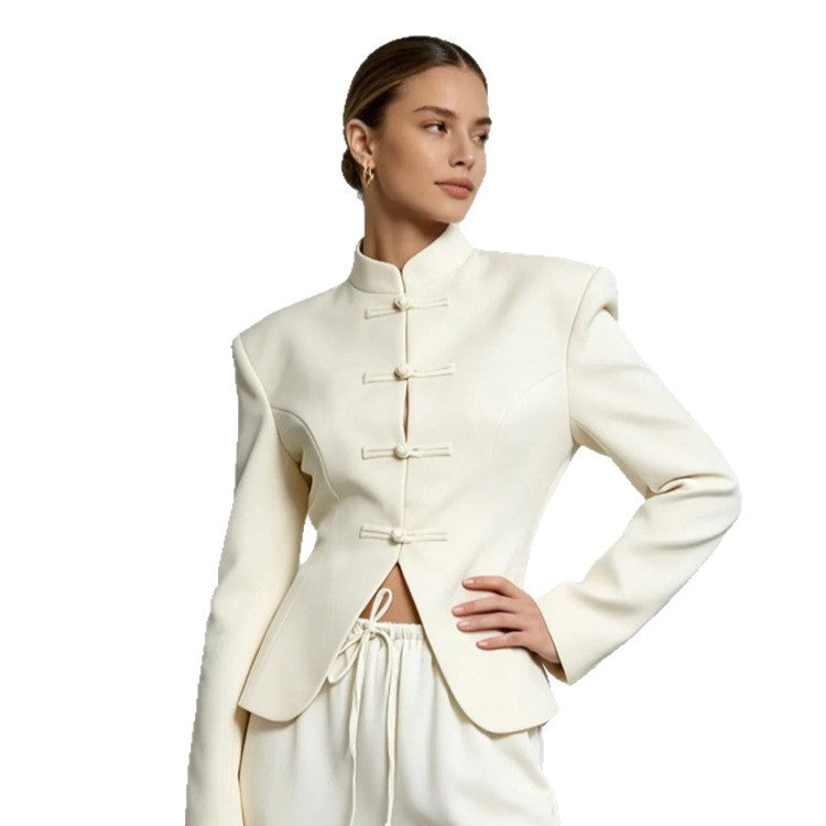 Damen Sculpted‑Blazer mit Stehkragen, dekorativen Knotenverschlüssen und taillierter Silhouette Shop Nory